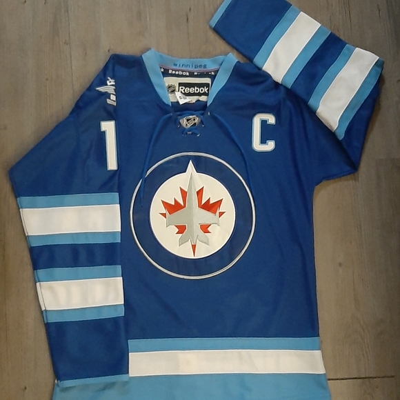 Winnipeg Jets Andrew Ladd Size 48/Large Sweater - Picture 1 of 5